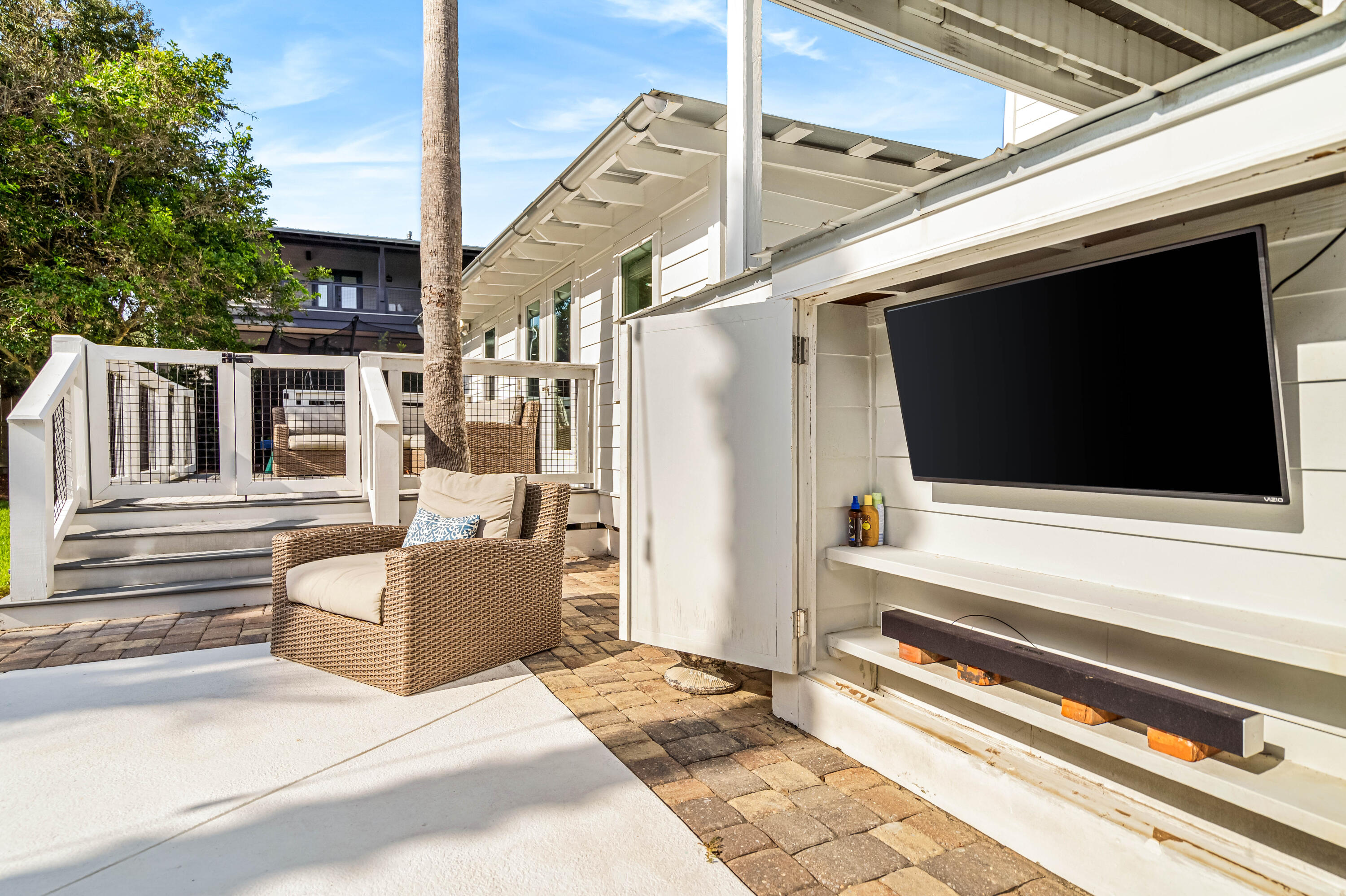 BEACH HIGHLANDS - Residential