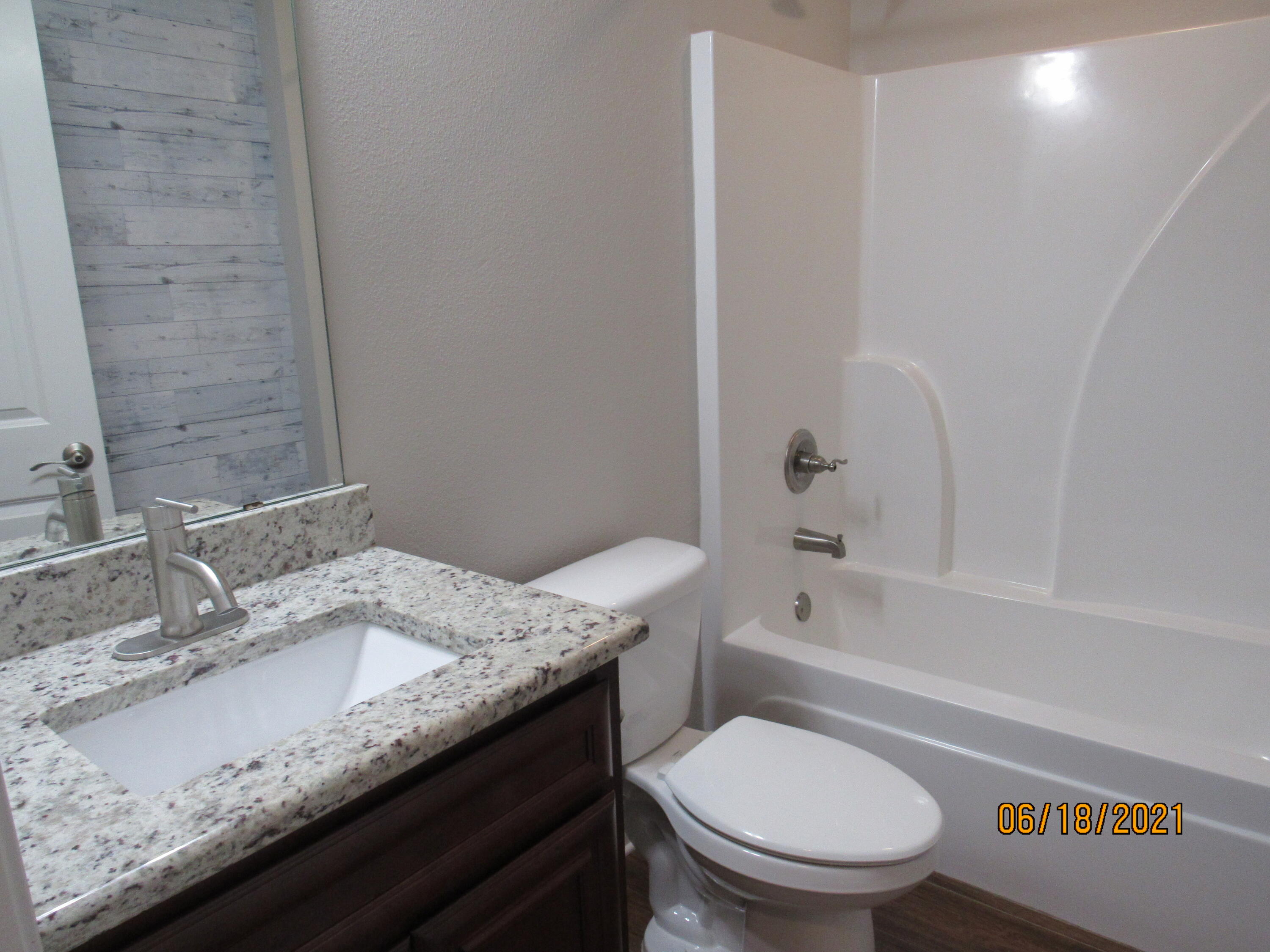 NAVARRE S/D 2ND ADDN - Residential Lease