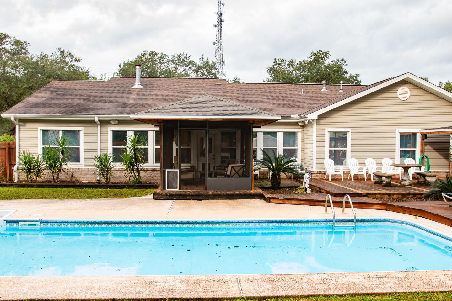 TOWER ACRES - Residential Lease