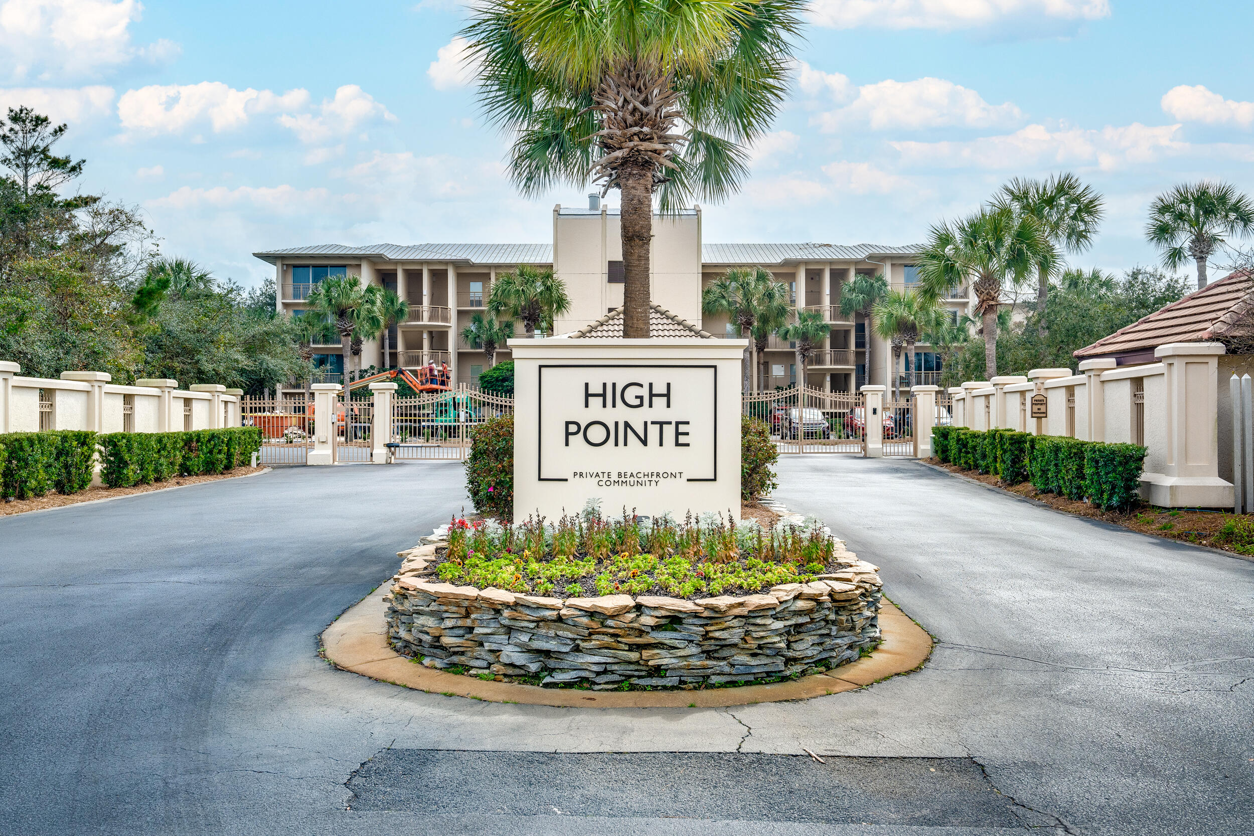 HIGH POINTE RESORT CONDO - Residential