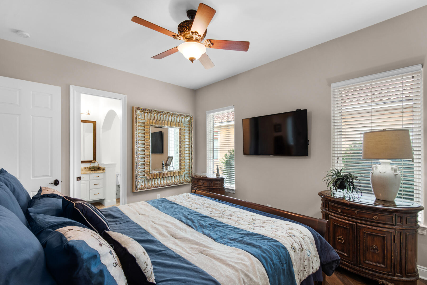 REGATTA BAY - Residential