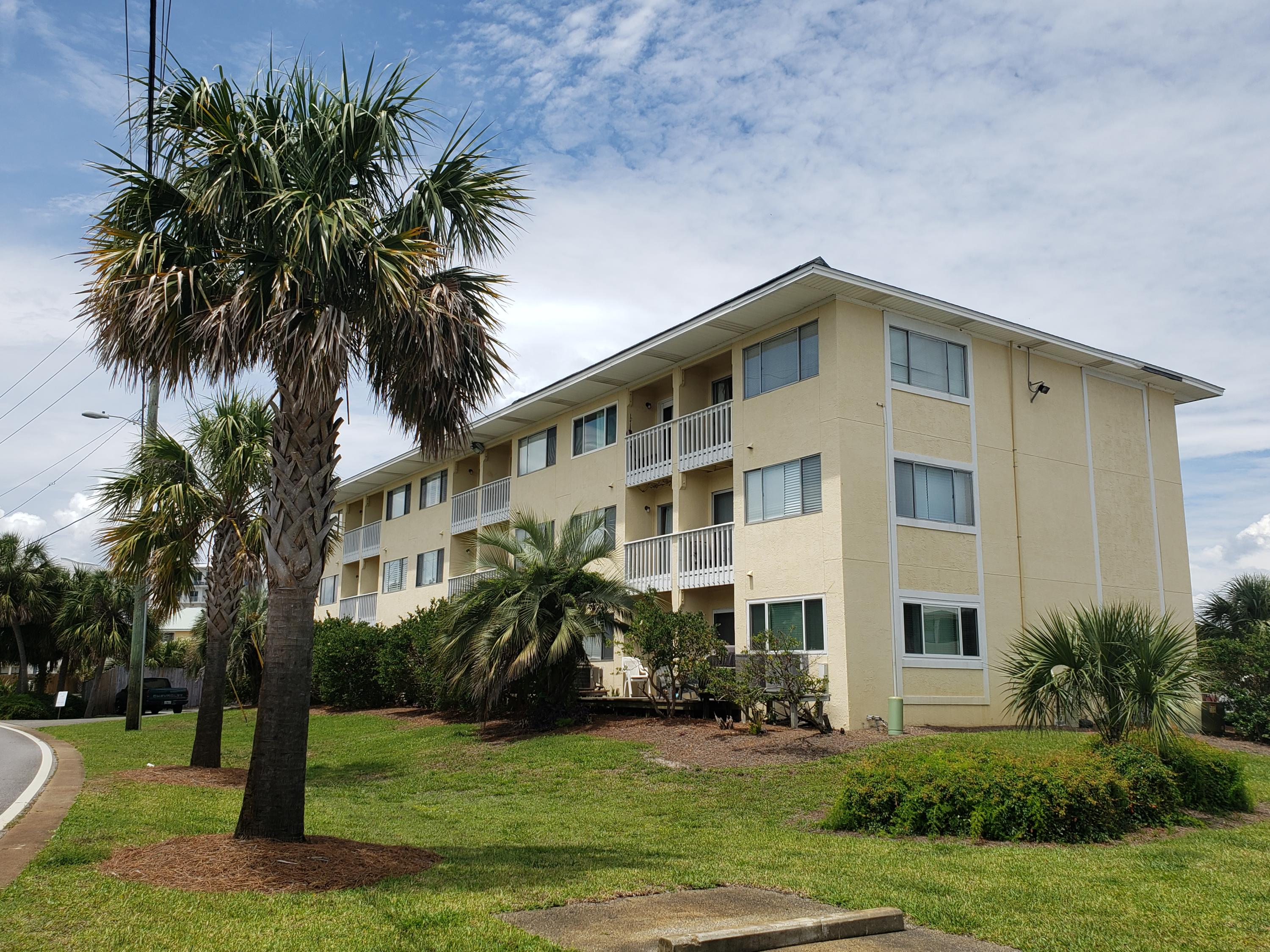 Don't miss this 1 bedroom, 1 bath unit on Holiday Isle in Destin, Florida.  It's the perfect location for your next investment, and beach access is just a short distance from condo.  Owner has started a remodel, but you can certainly take it off of his hands NOW, and finish it the way you want.  Call and schedule your showing today!