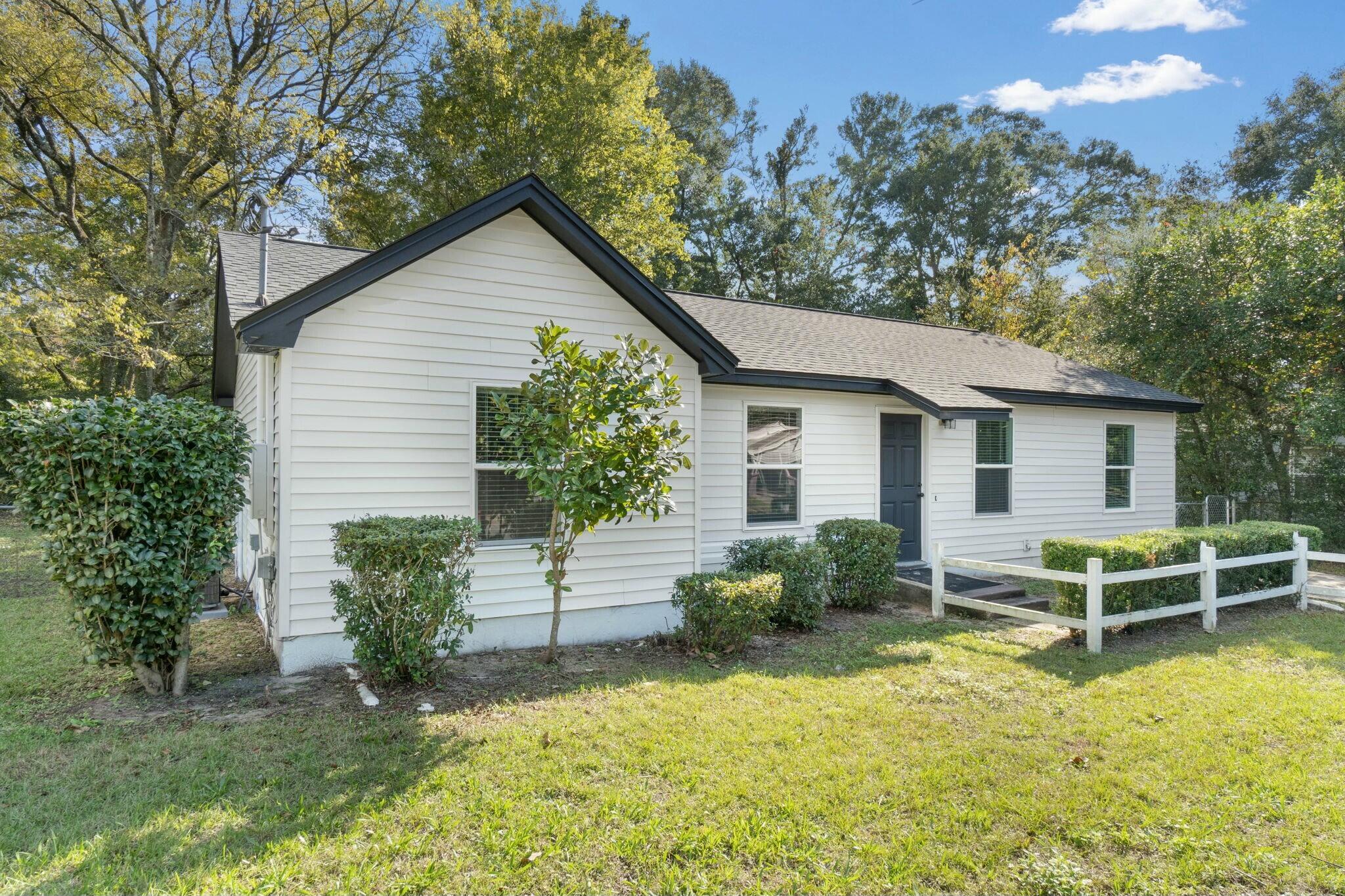 CRESTVIEW - Residential