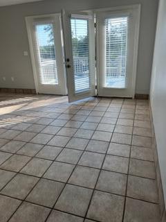 NORTHVIEW ESTATES 3RD ADDN - Residential Lease