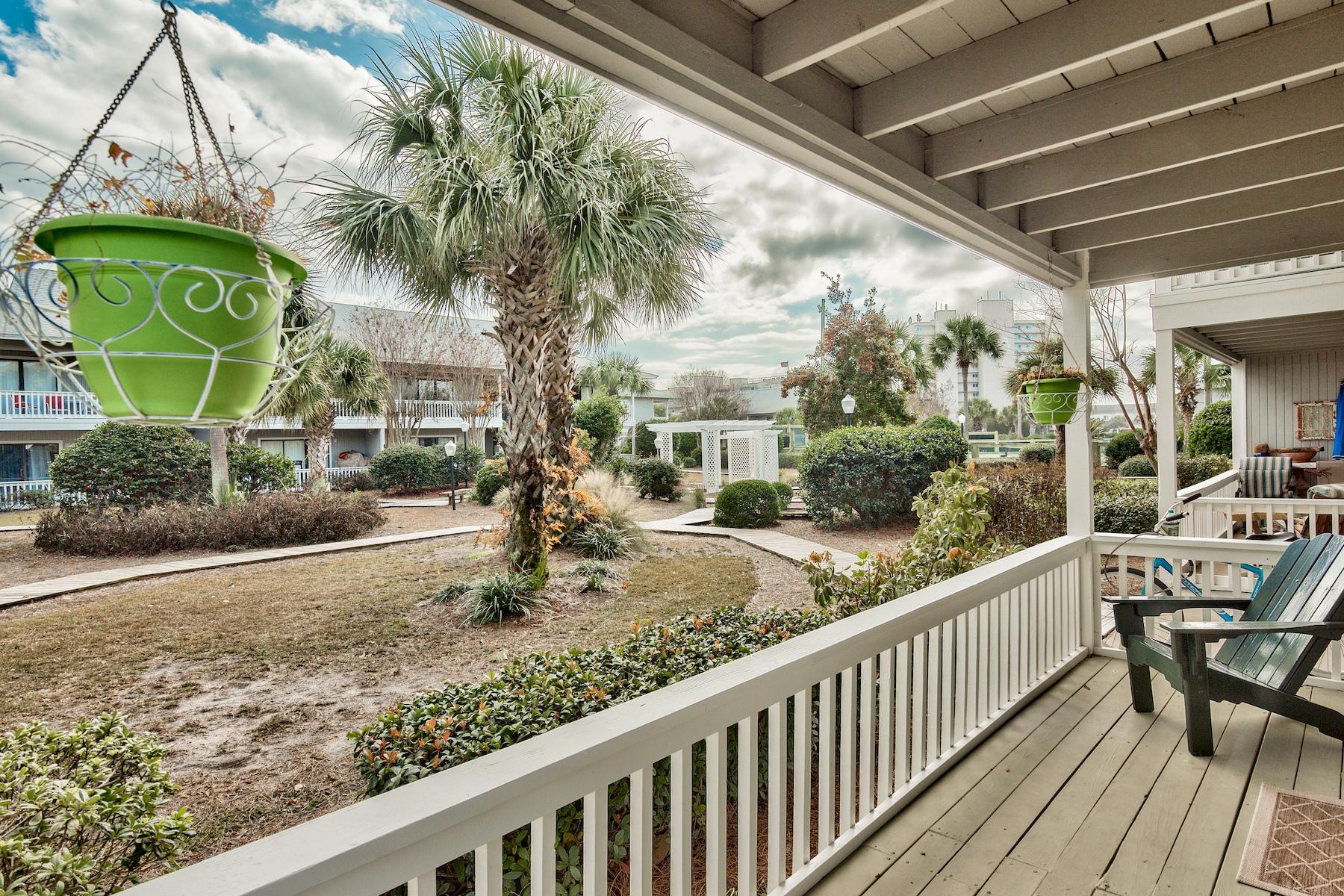 BEACHWOOD VILLAS CONDO - Residential