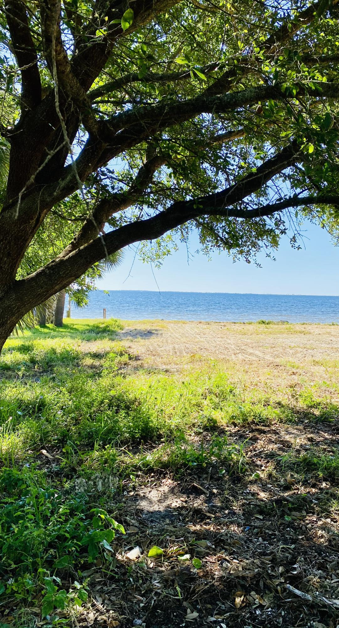 BAYVIEW Subdivision
Lot 2, Block 19 - Land