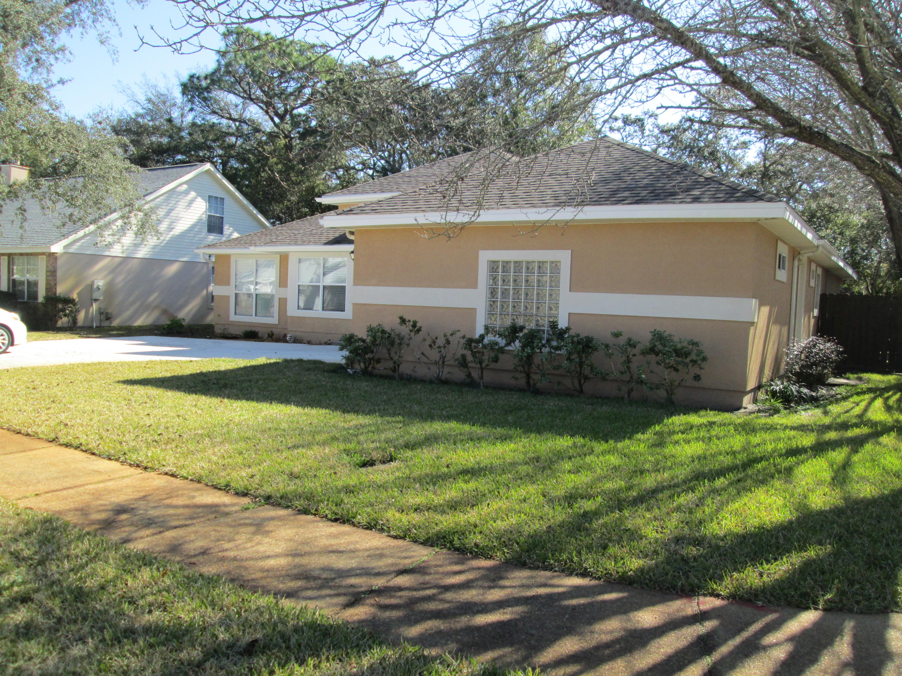 SHALIMAR COMMONS - Residential