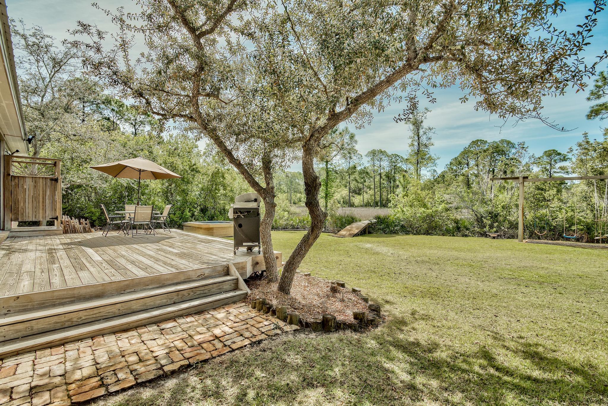 BAY PINE SHORES - Residential