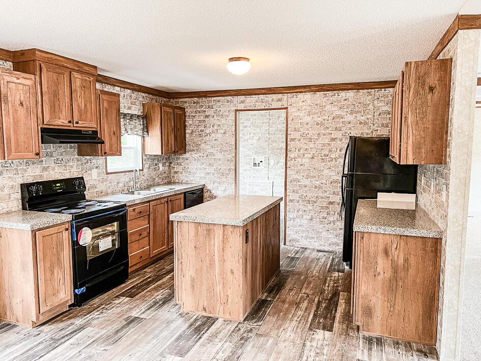 The Pines/Triple Lake - Residential Lease