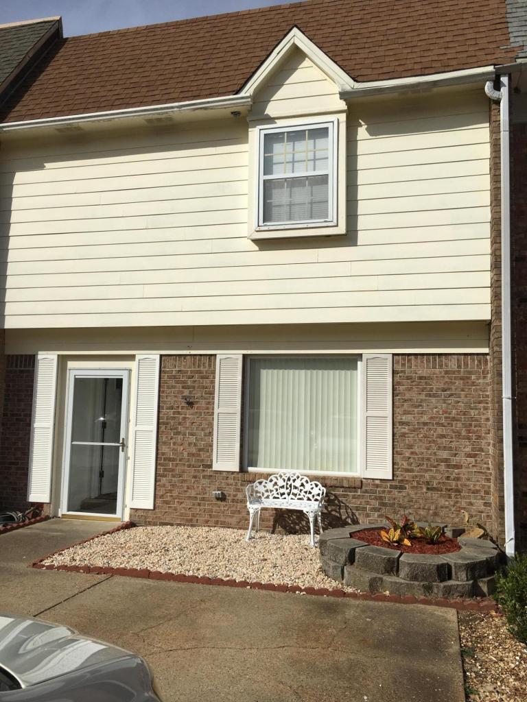 VALENCIA ARMS - Residential Lease