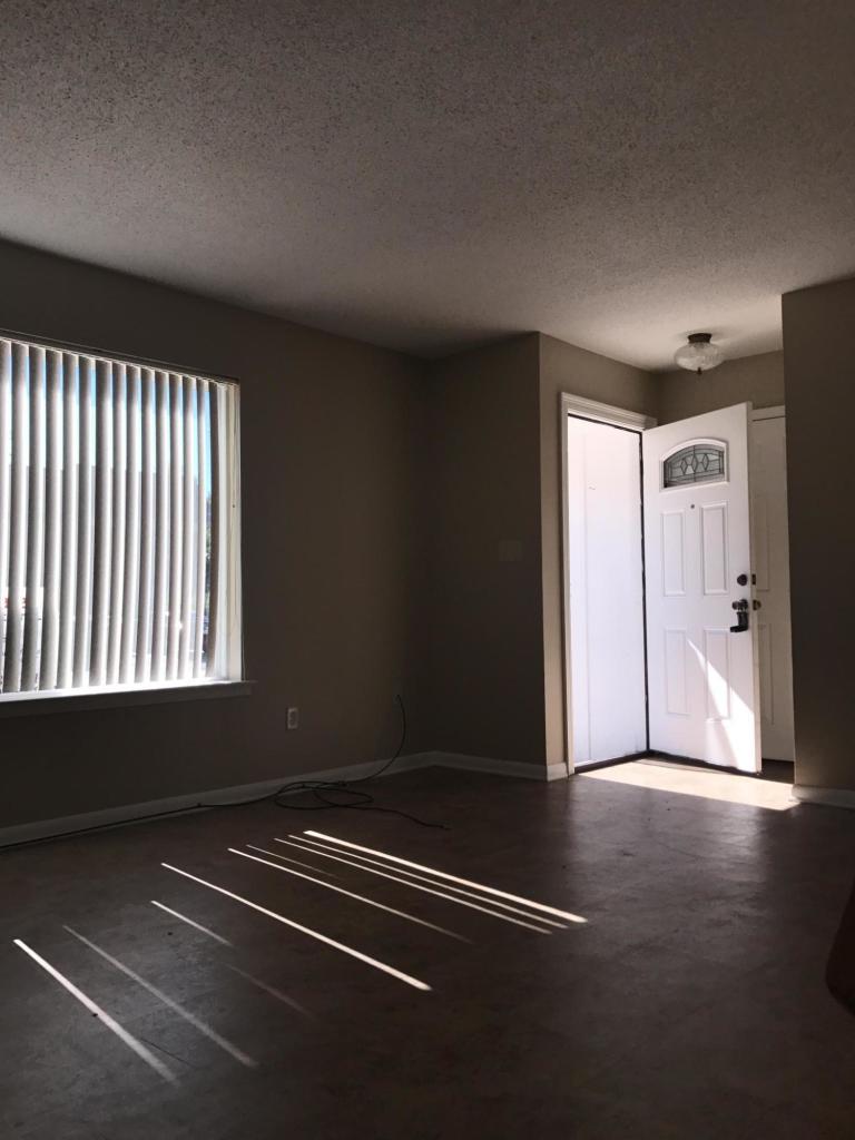 VALENCIA ARMS - Residential Lease