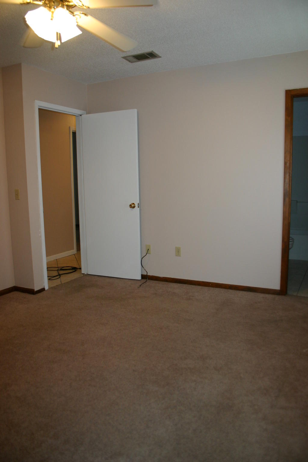 METES & BOUNDS - Residential Lease