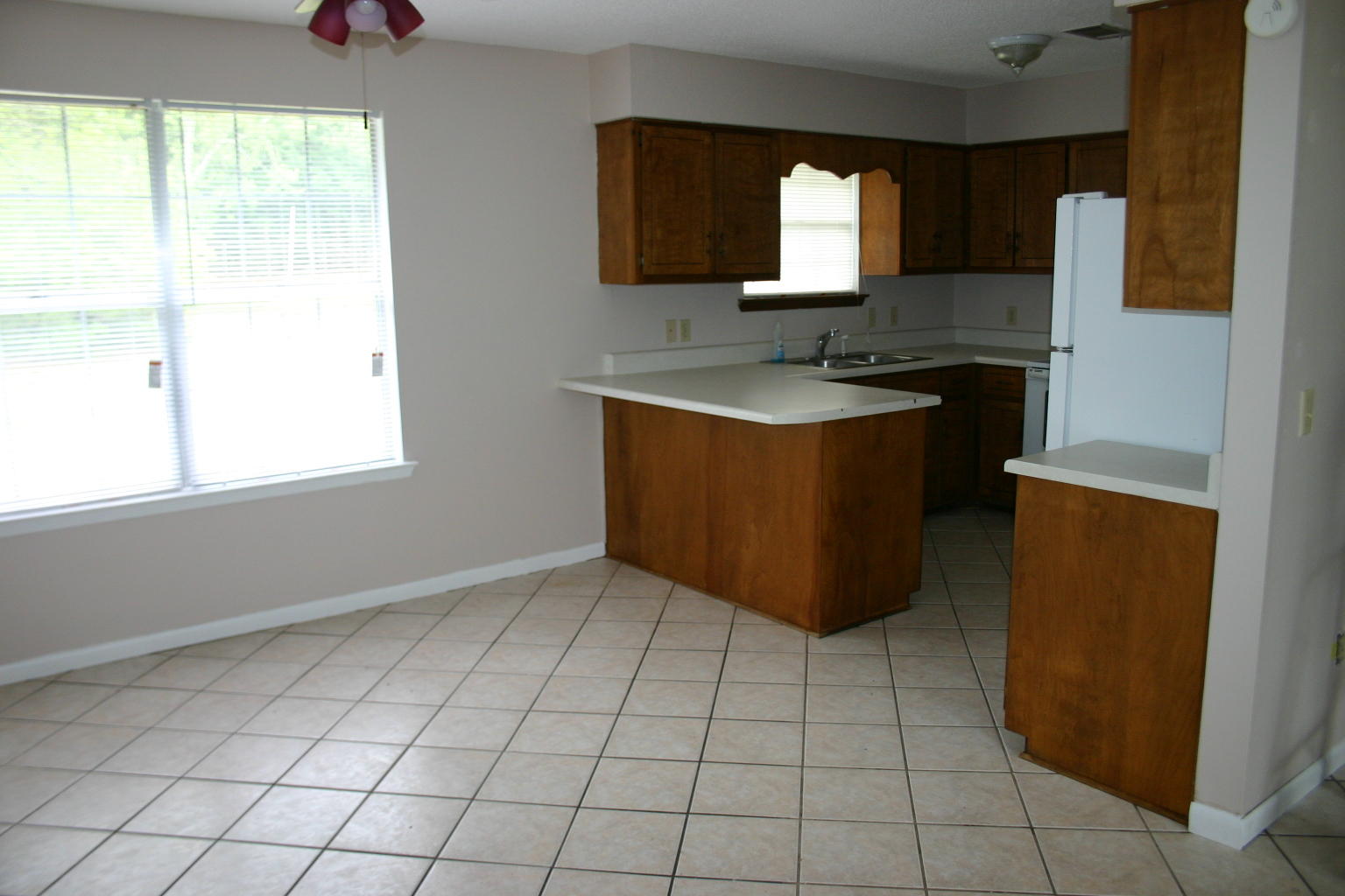 METES & BOUNDS - Residential Lease