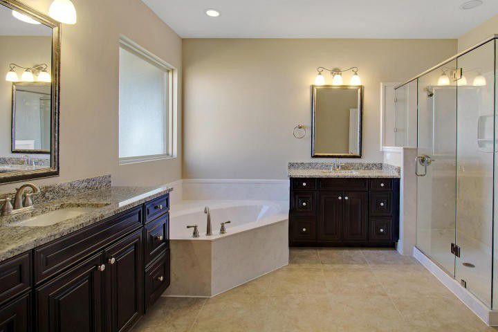 MAJESTIC OAKS - Residential Lease