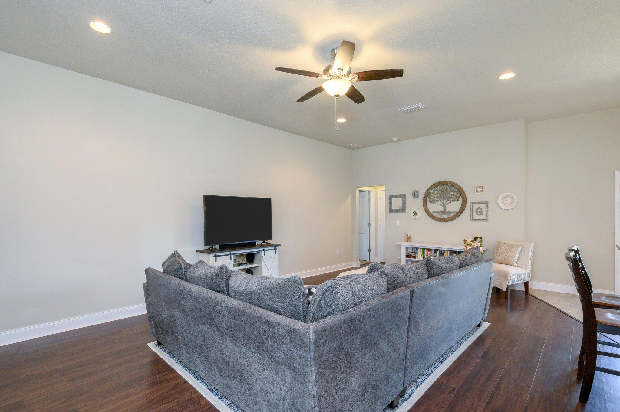 CHANAN ESTATES 1ST ADDN - Residential