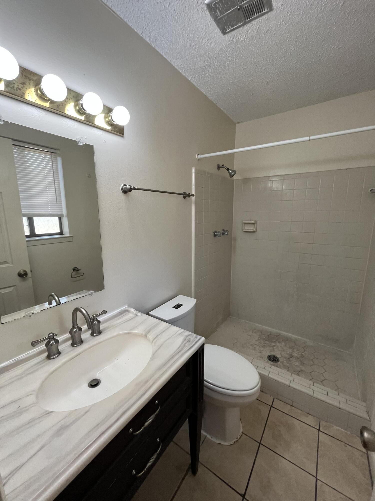 PINE MEADOWS - Residential Lease