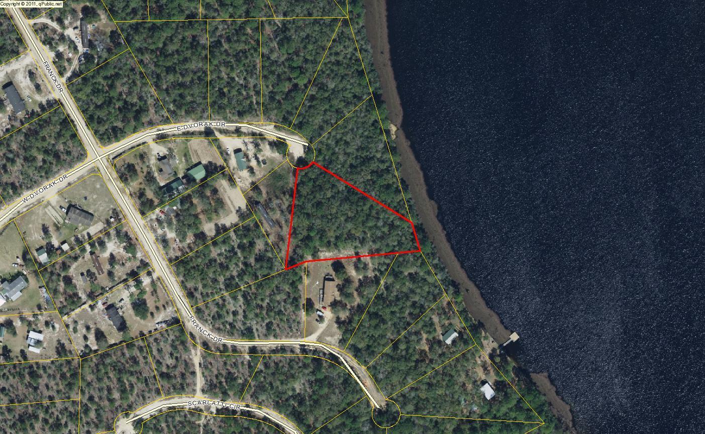 Juniper Lake Estates 85' waterfront with 1.62 AC. Situated at the end of a cul de sac for privacy. There is a 10 x 10 dock for access to the water. The road is not maintained by Walton County.
Cash offers only.