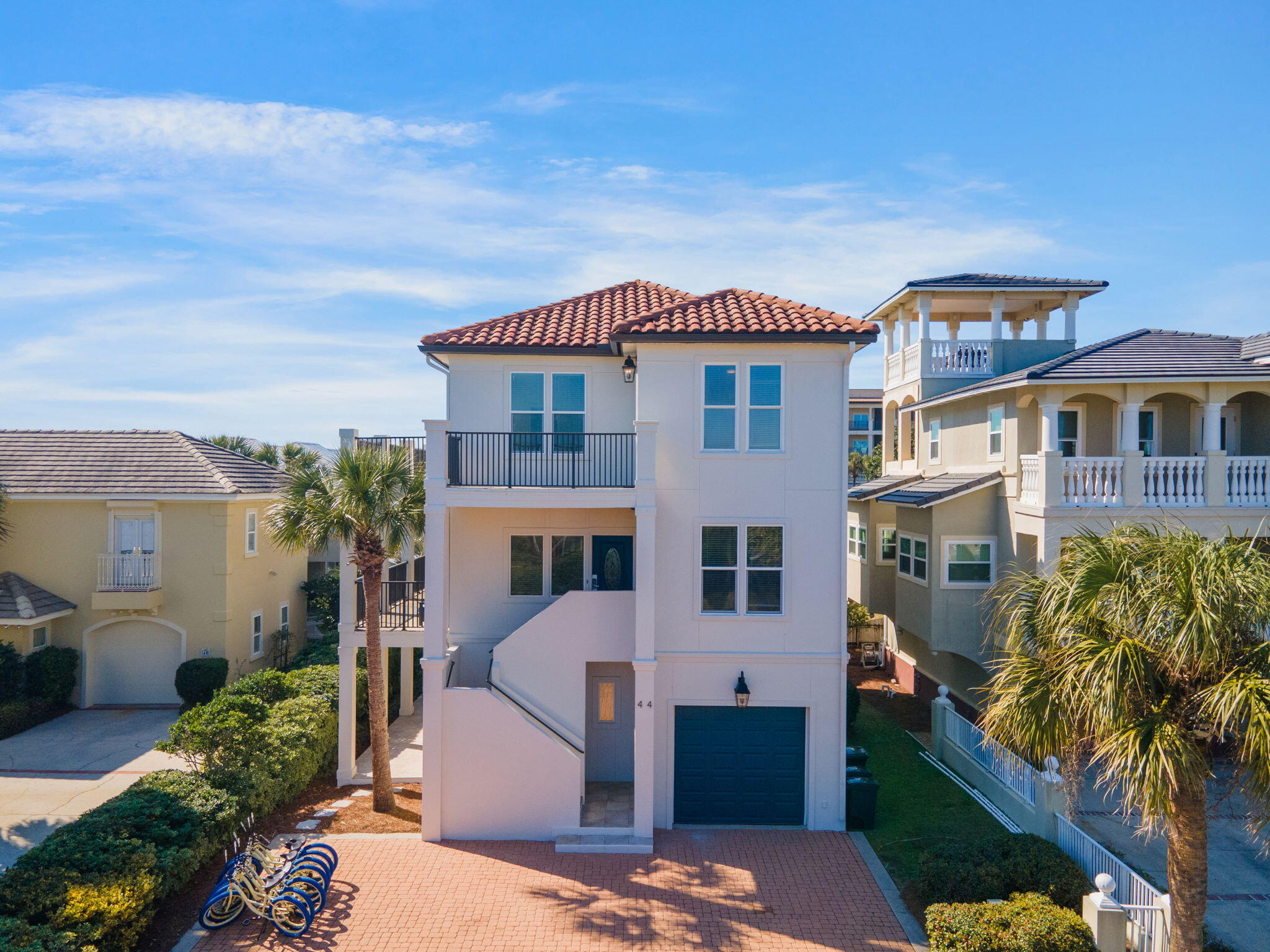 GRANDE BEACH - Residential