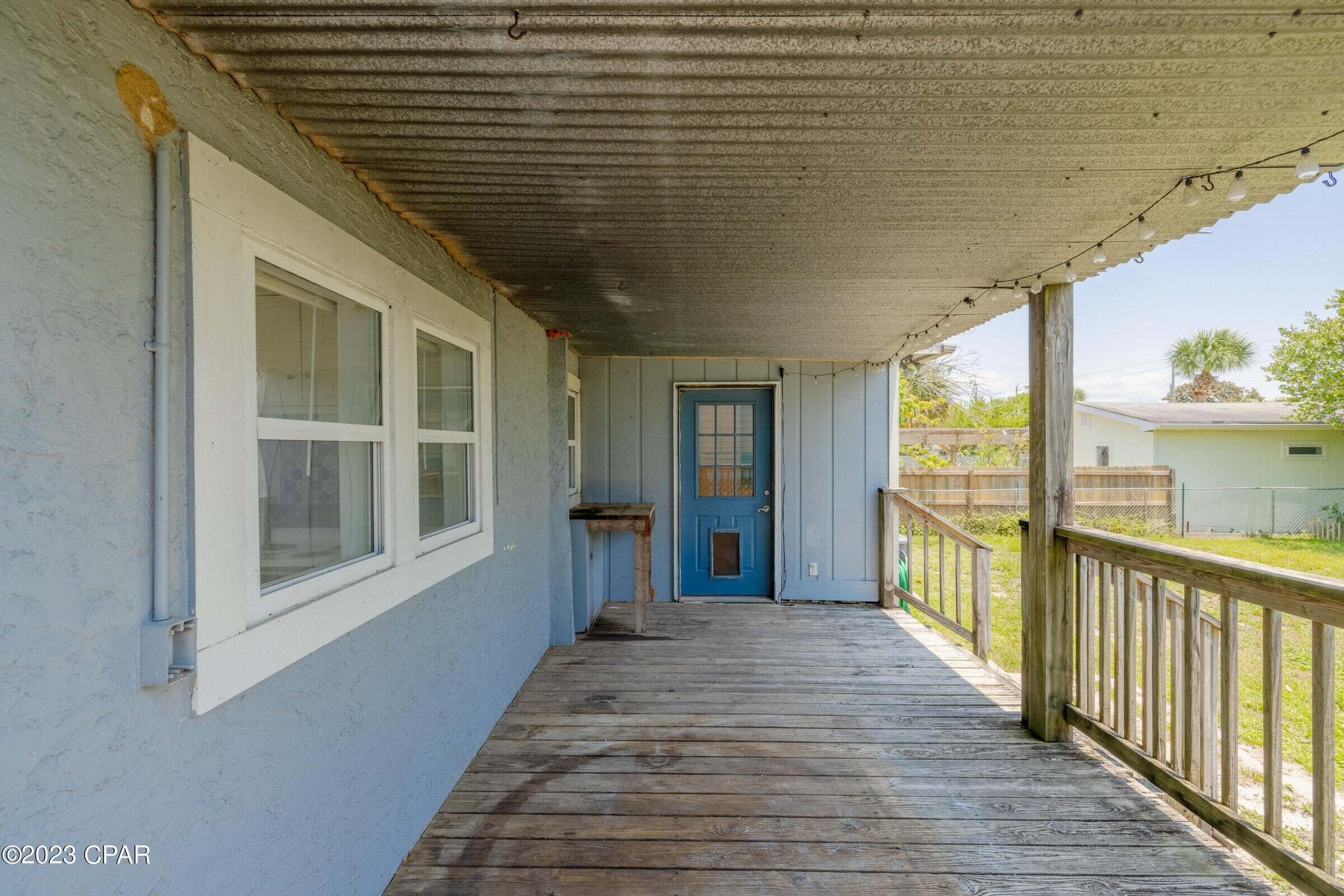 LAGUNA BEACH ESTATES 7TH ADDN - Residential
