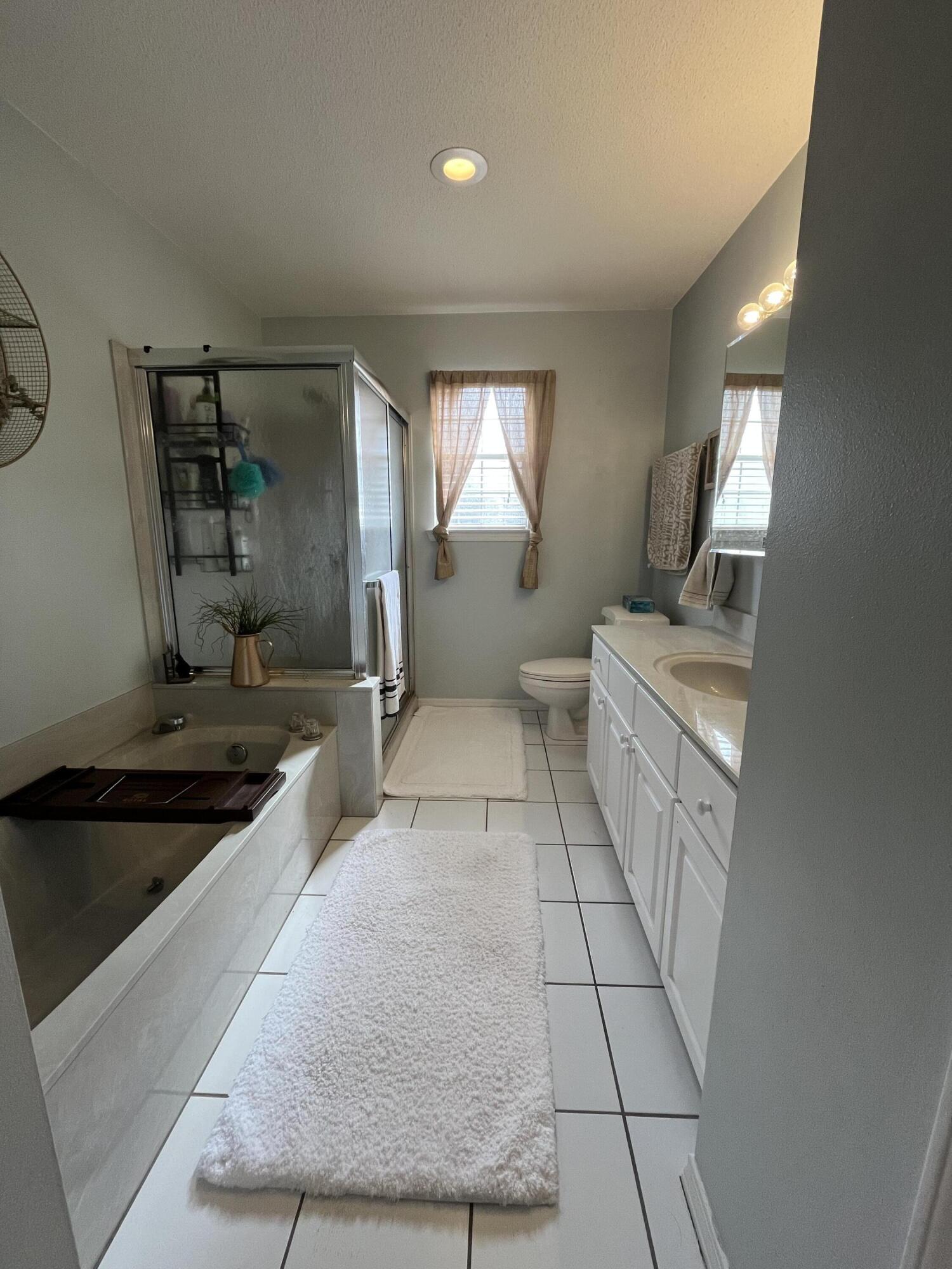 CREEKSIDE - Residential Lease