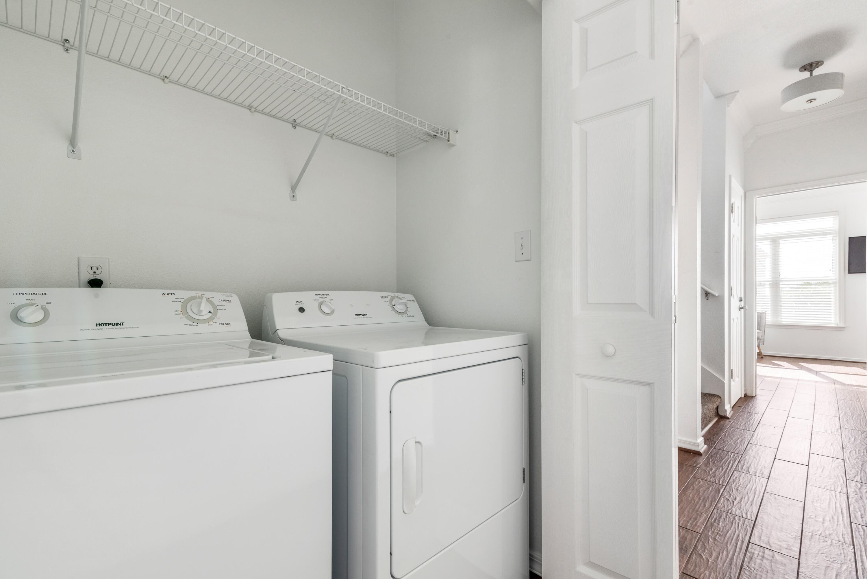 GULFSIDE COTTAGES - Residential
