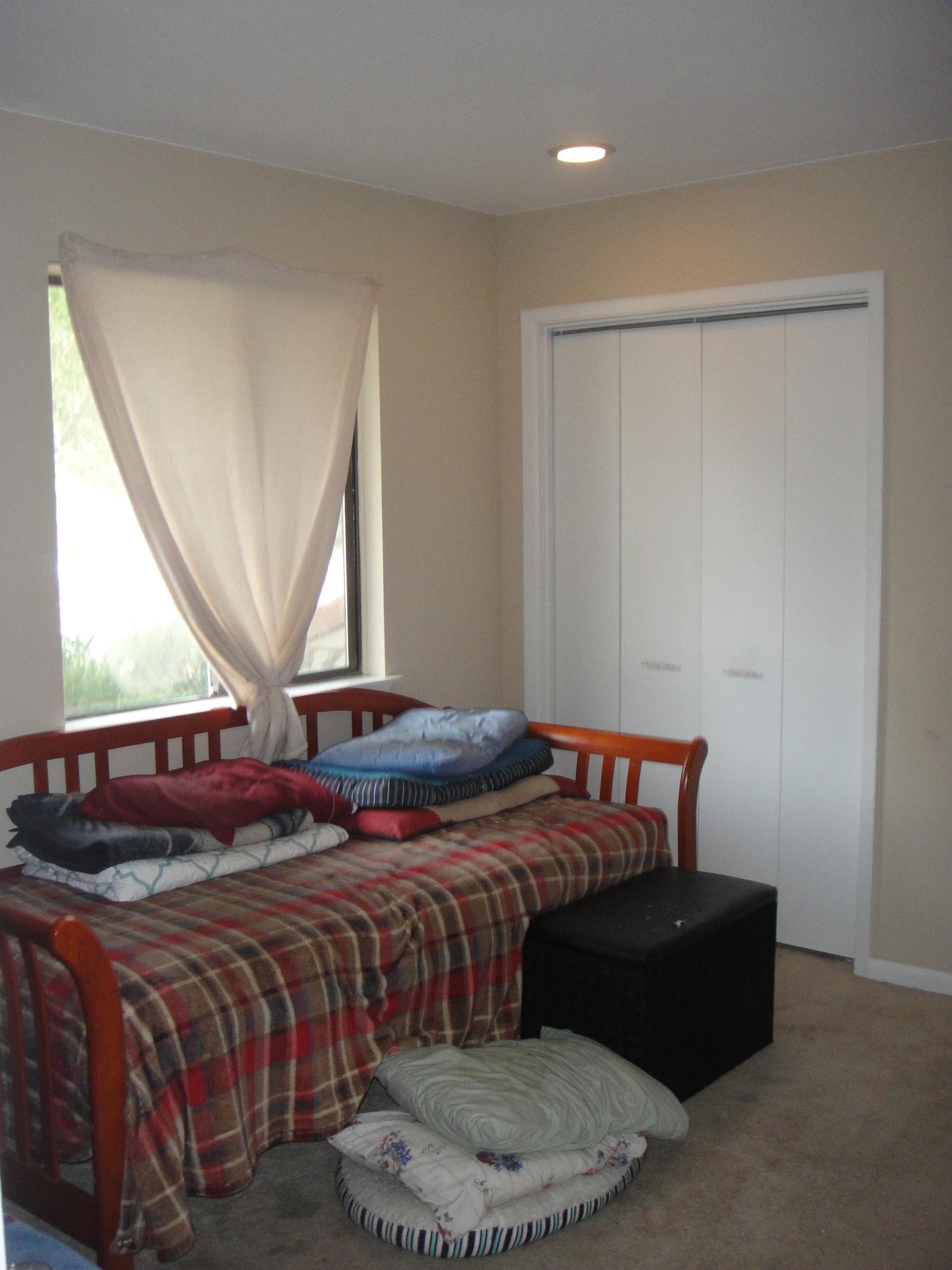 PINE RIDGE TRACE RE/SUB - Residential Lease