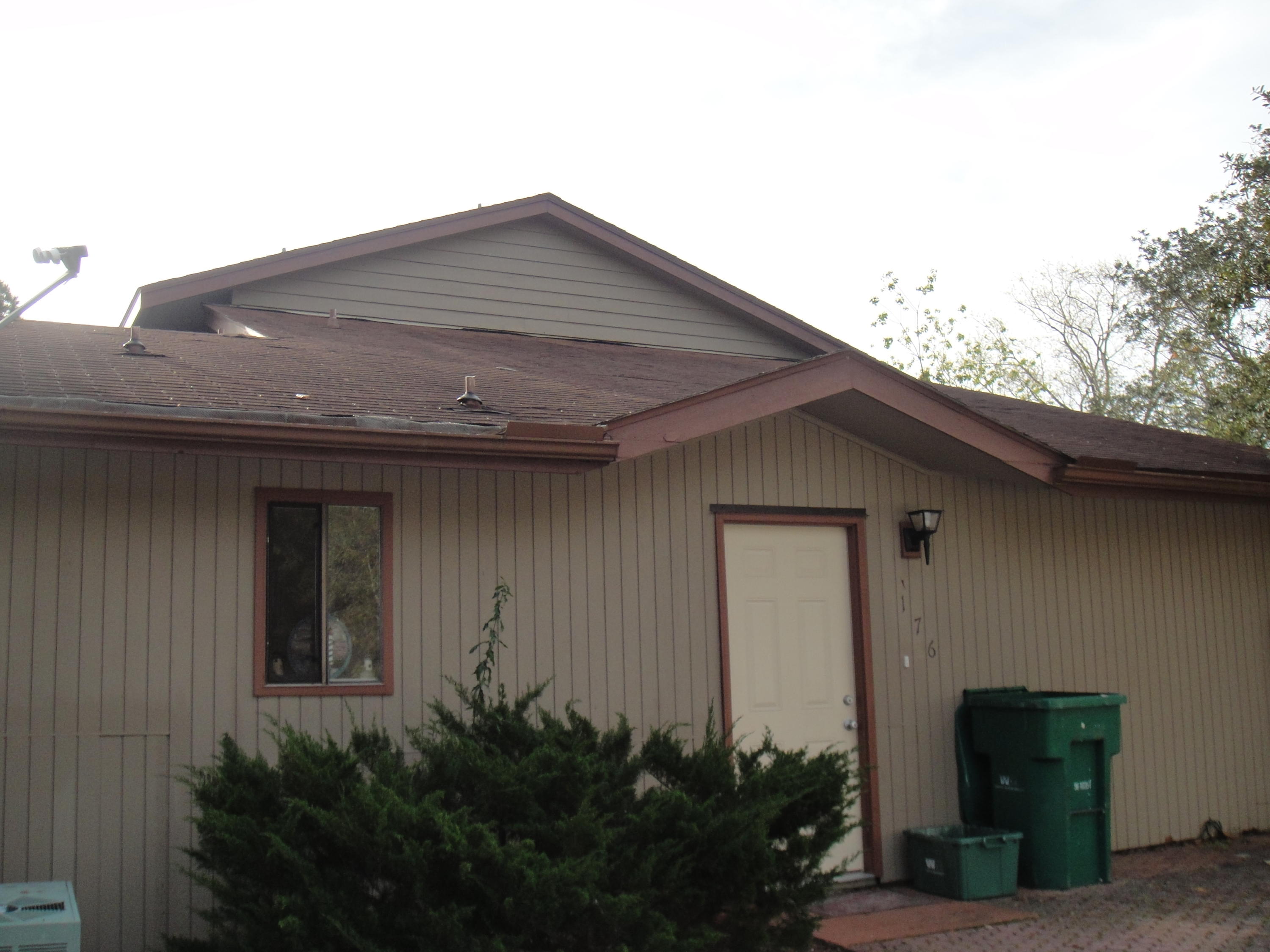 PINE RIDGE TRACE RE/SUB - Residential Lease