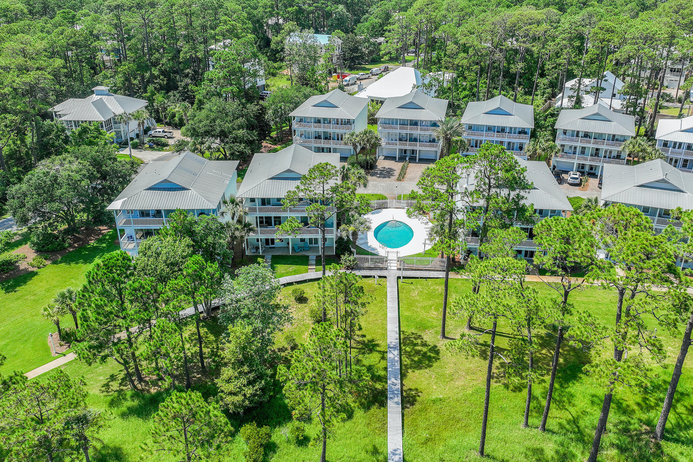 DUNE BREEZE VILLAS - Residential