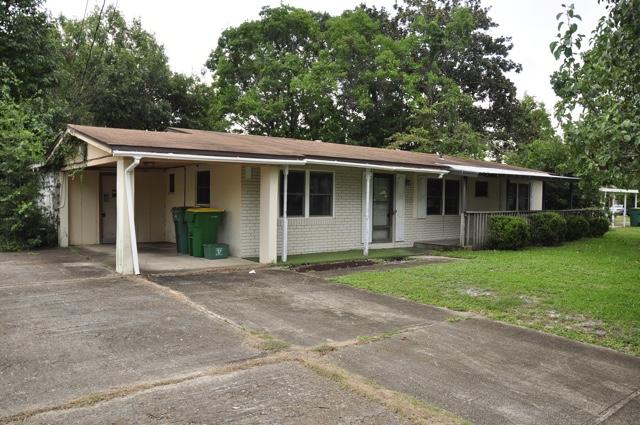 OAK TREE PARK - Residential