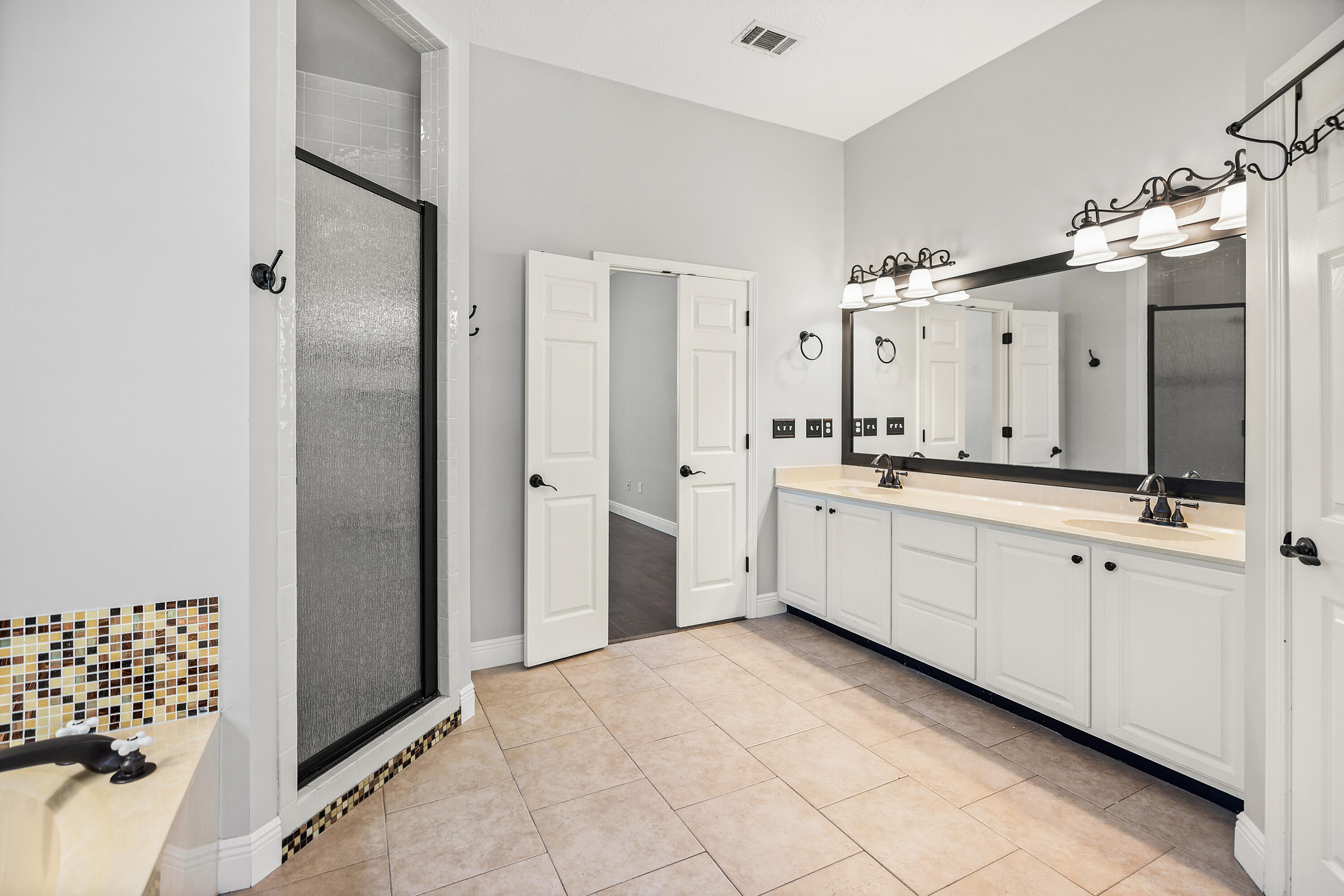 PARKWOOD ESTATES PH 2 BLUEWATER BAY - Residential Lease