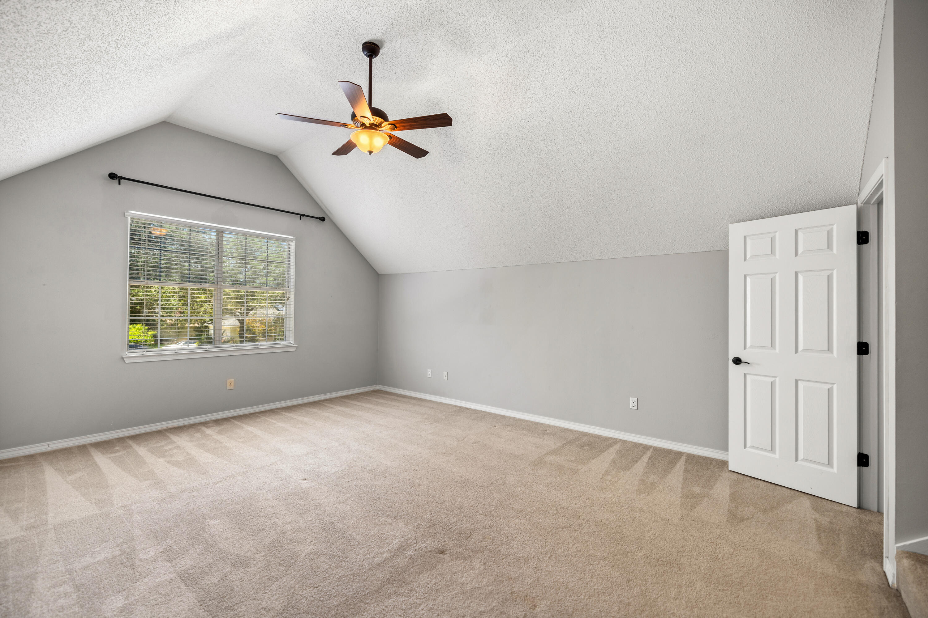 PARKWOOD ESTATES PH 2 BLUEWATER BAY - Residential Lease