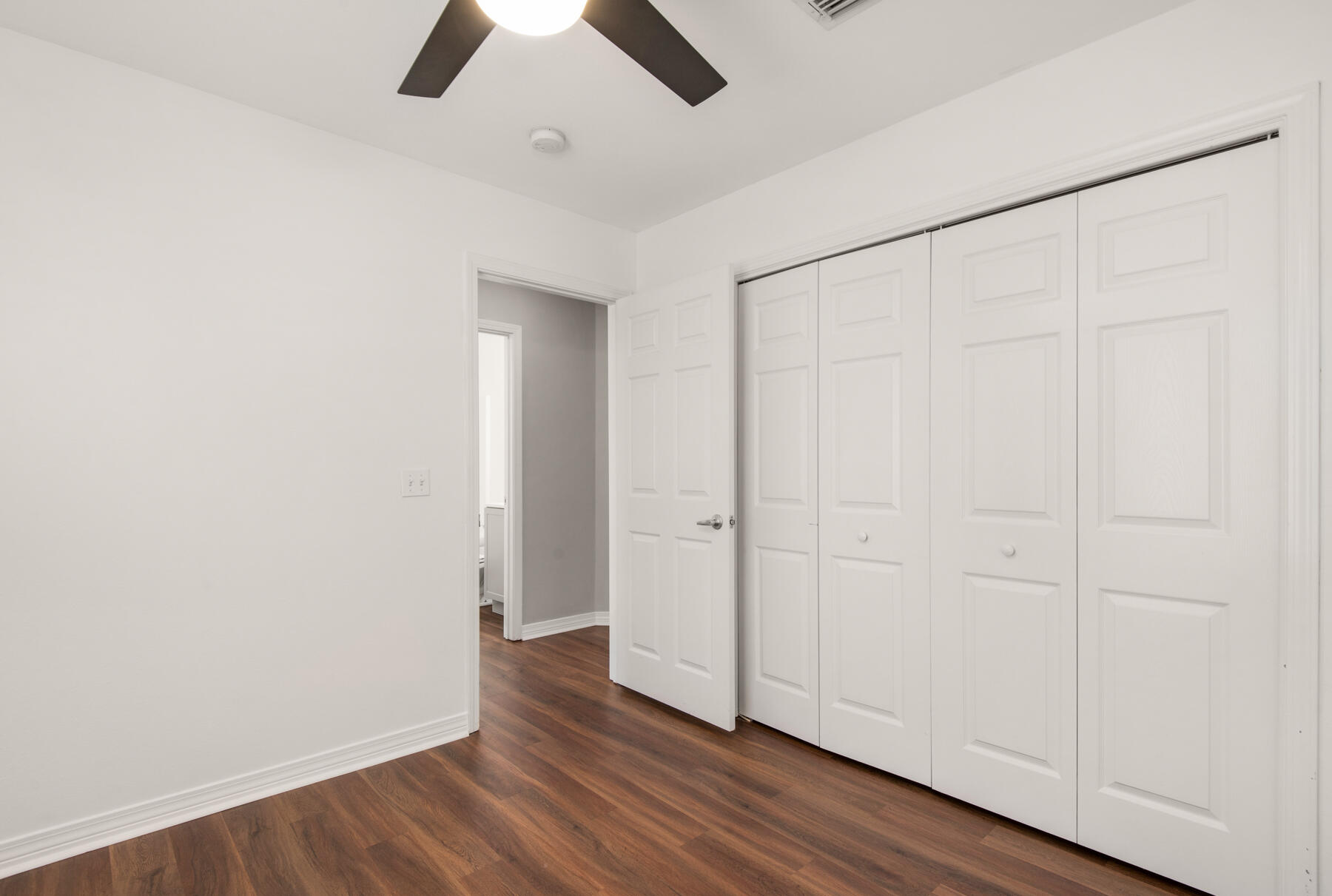 CASA LOMA S/D - Residential Lease