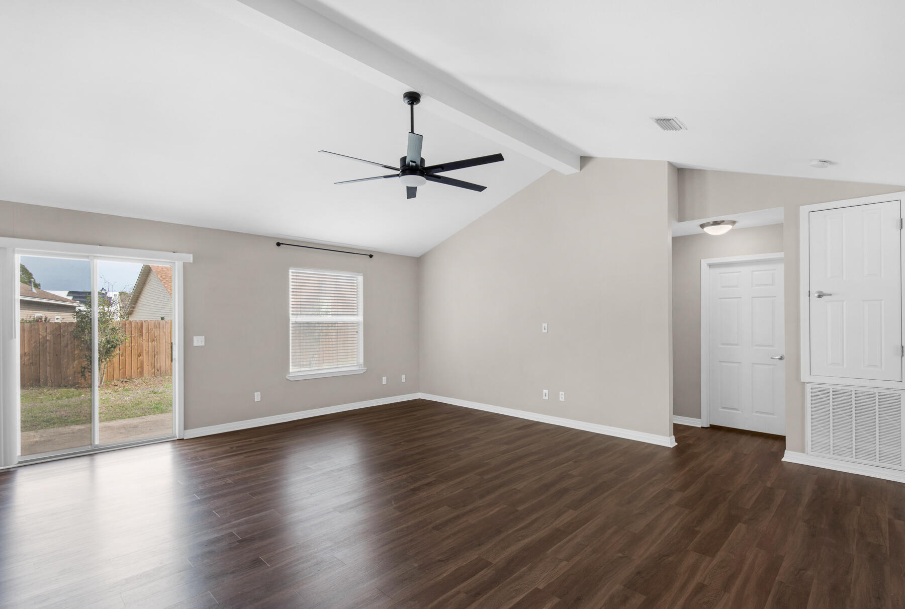 CASA LOMA S/D - Residential Lease