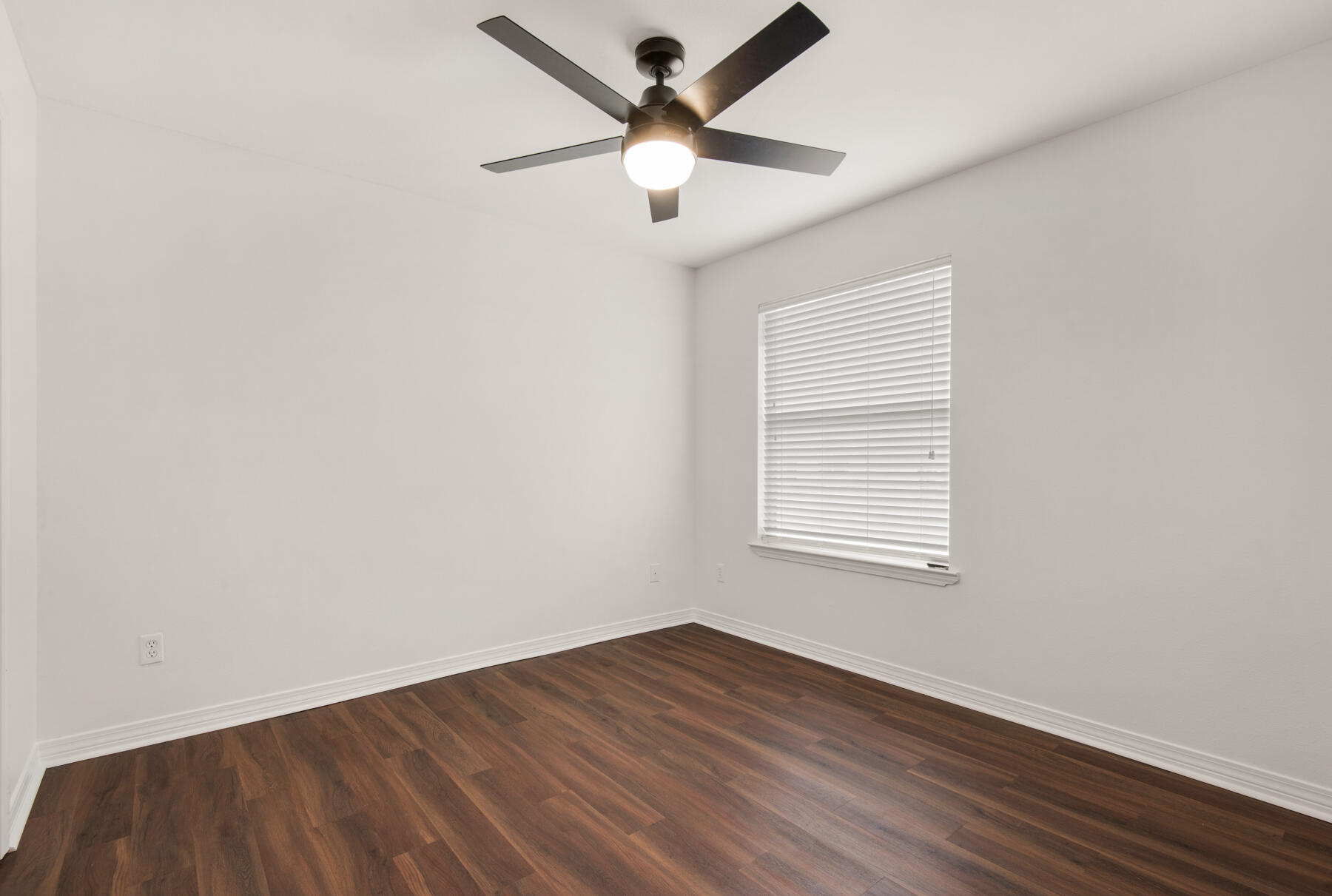 CASA LOMA S/D - Residential Lease