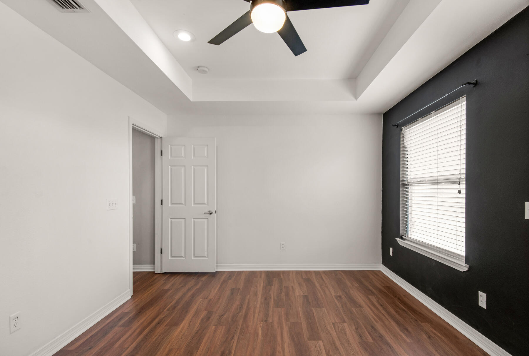 CASA LOMA S/D - Residential Lease