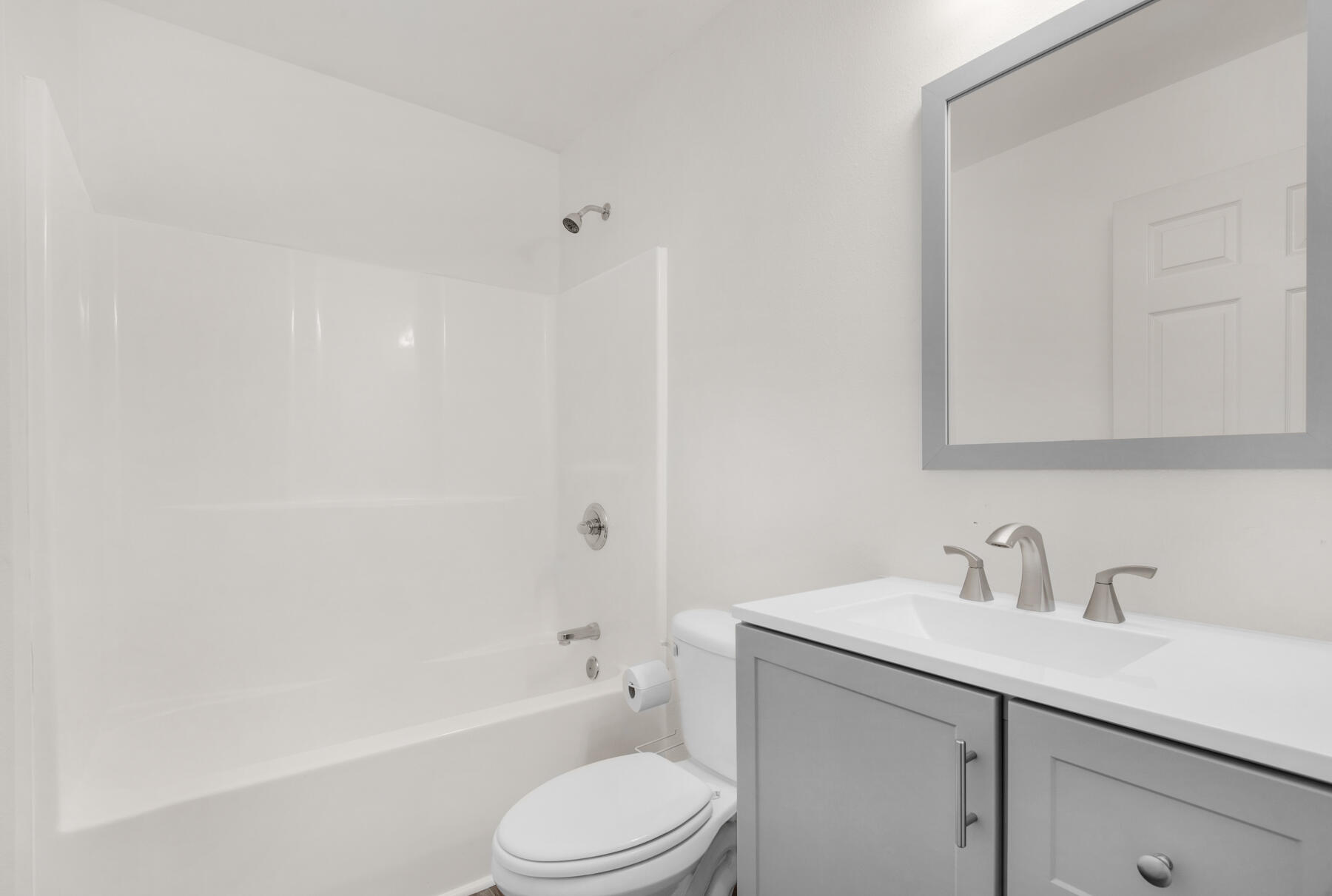 CASA LOMA S/D - Residential Lease