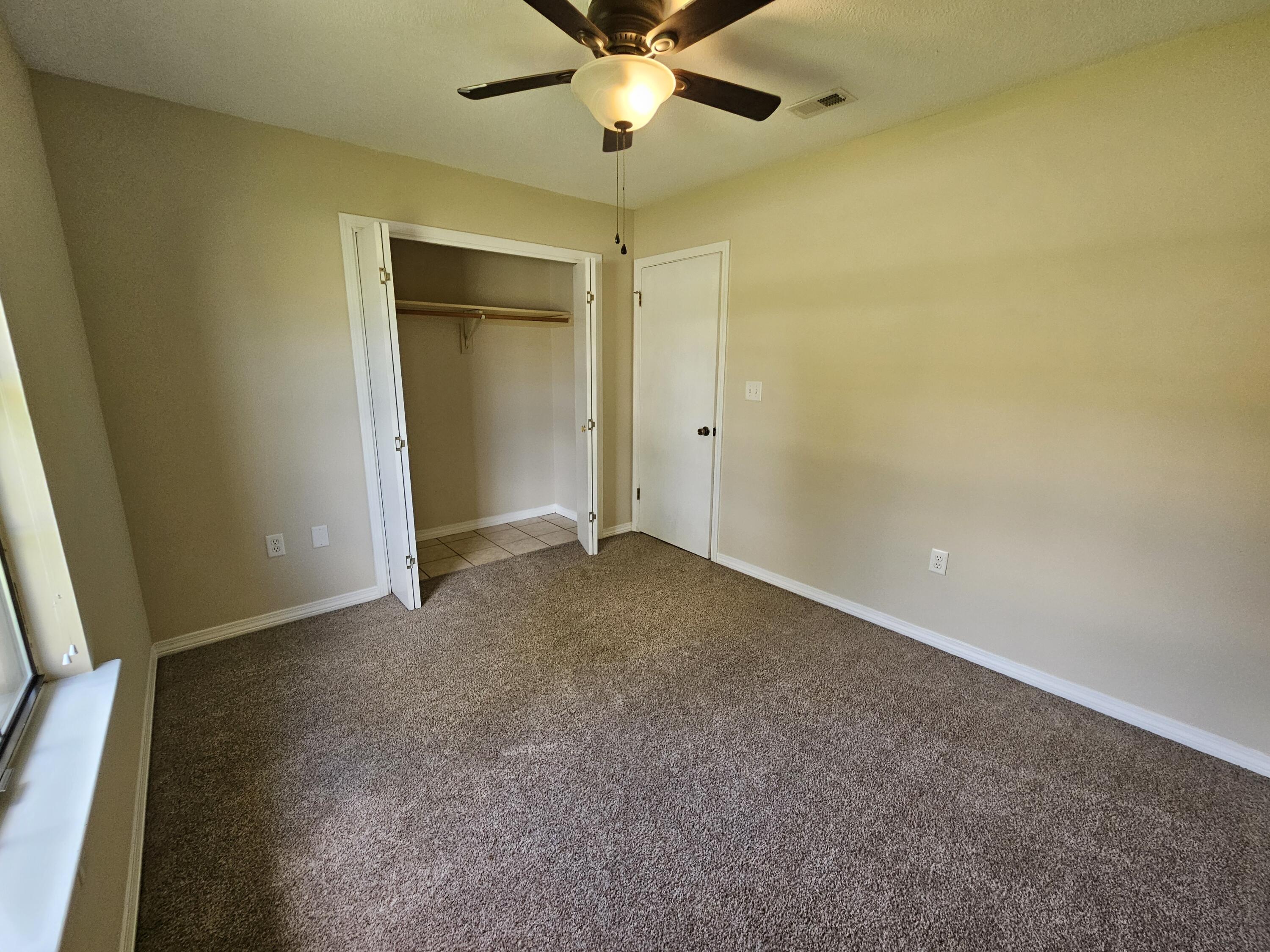 COUNTRYVIEW EST 3RD ADD - Residential Lease