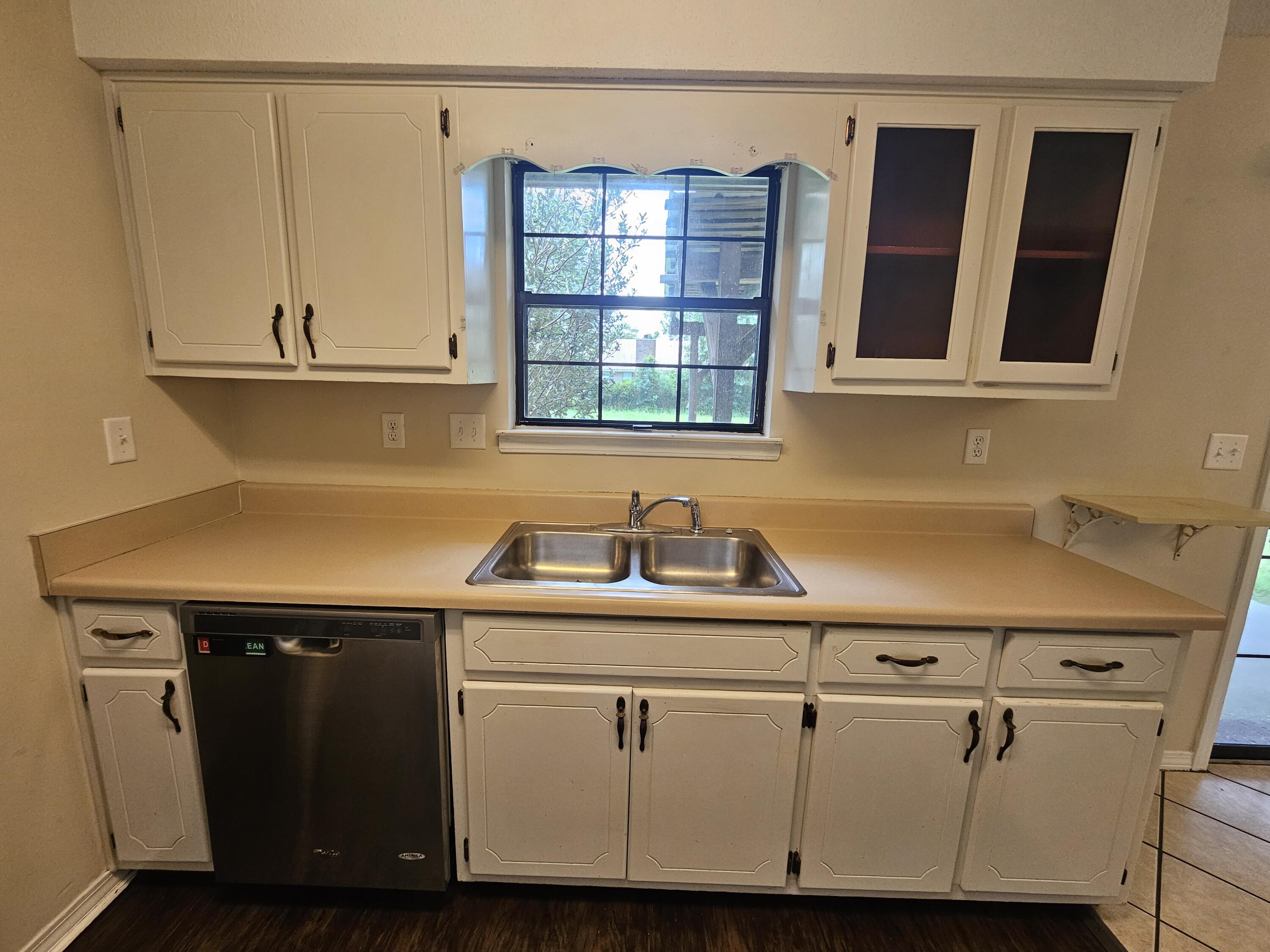 COUNTRYVIEW EST 3RD ADD - Residential Lease