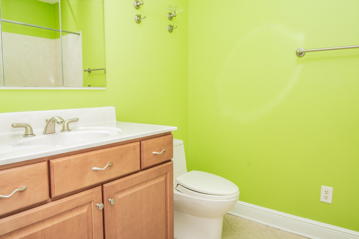 BRIDGEPORT COLONY - Residential Lease