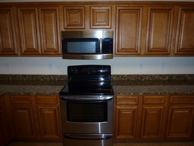 MERIDIAN SQUARE T/H - Residential Lease