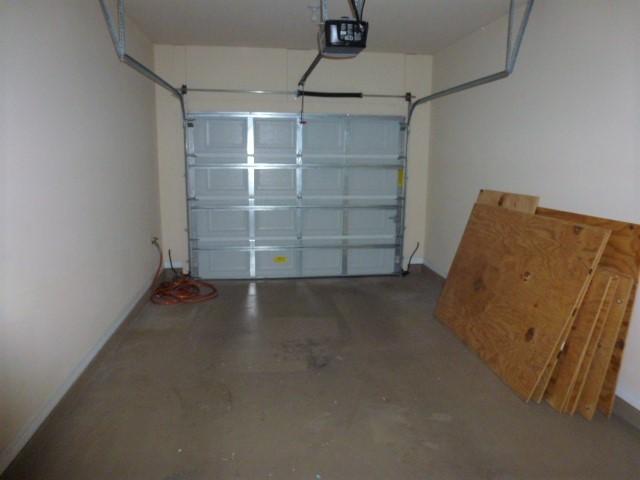 MERIDIAN SQUARE T/H - Residential Lease