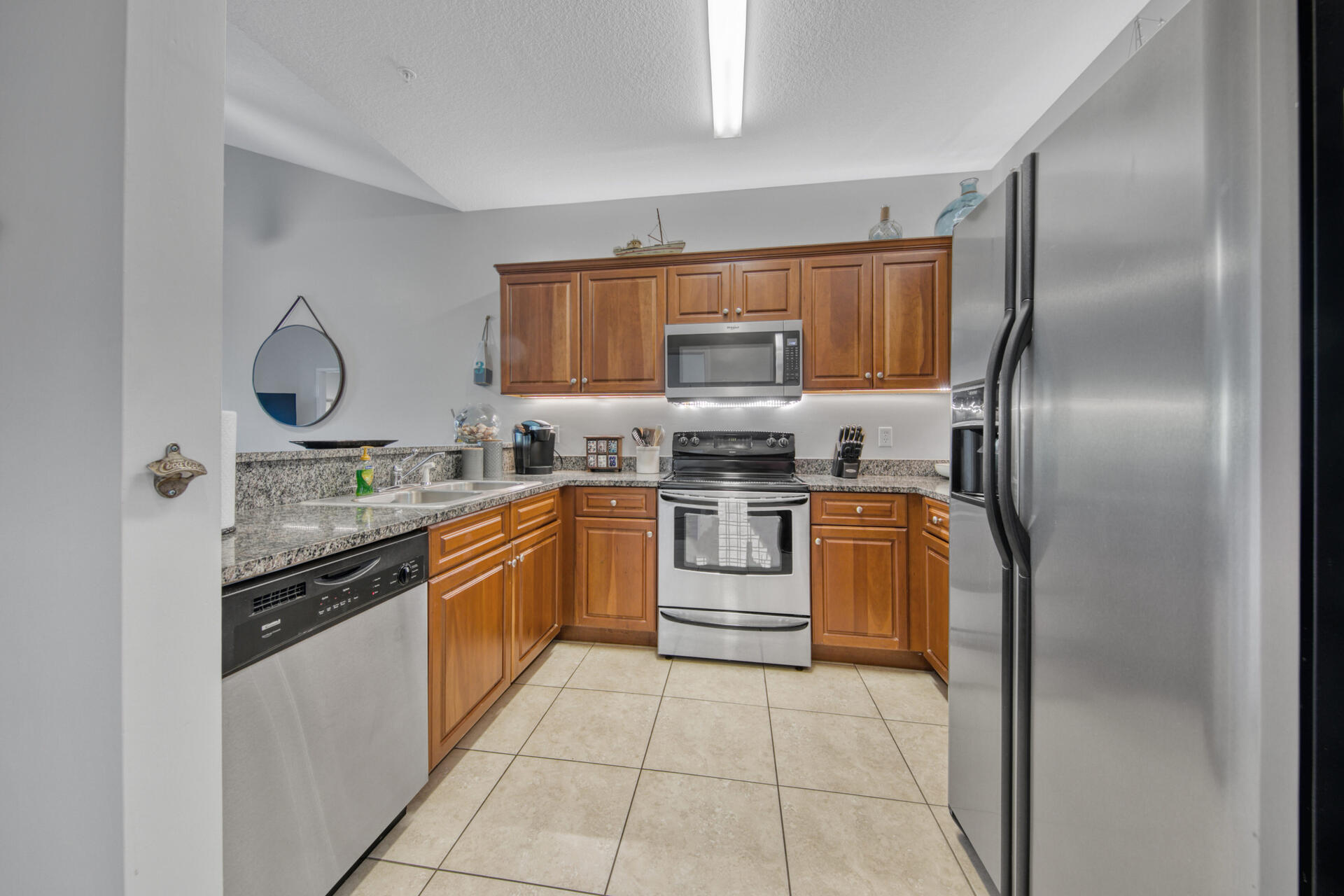 HERONS WATCH CONDO PH 4 - Residential