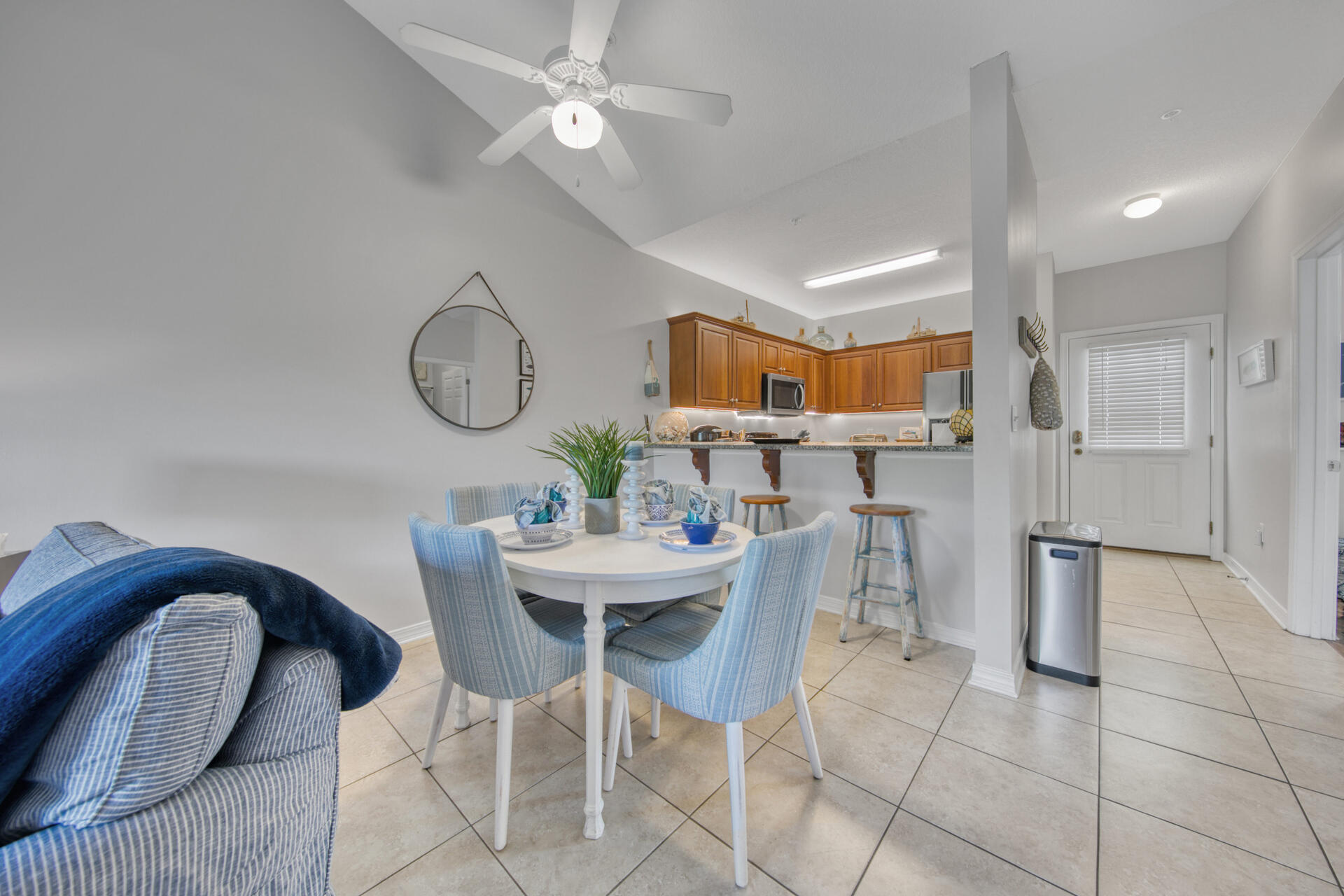 HERONS WATCH CONDO PH 4 - Residential