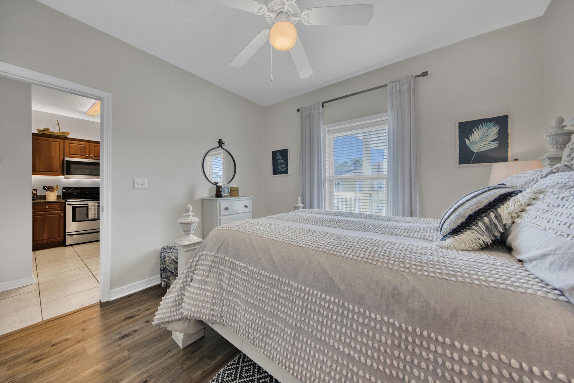 HERONS WATCH CONDO PH 4 - Residential