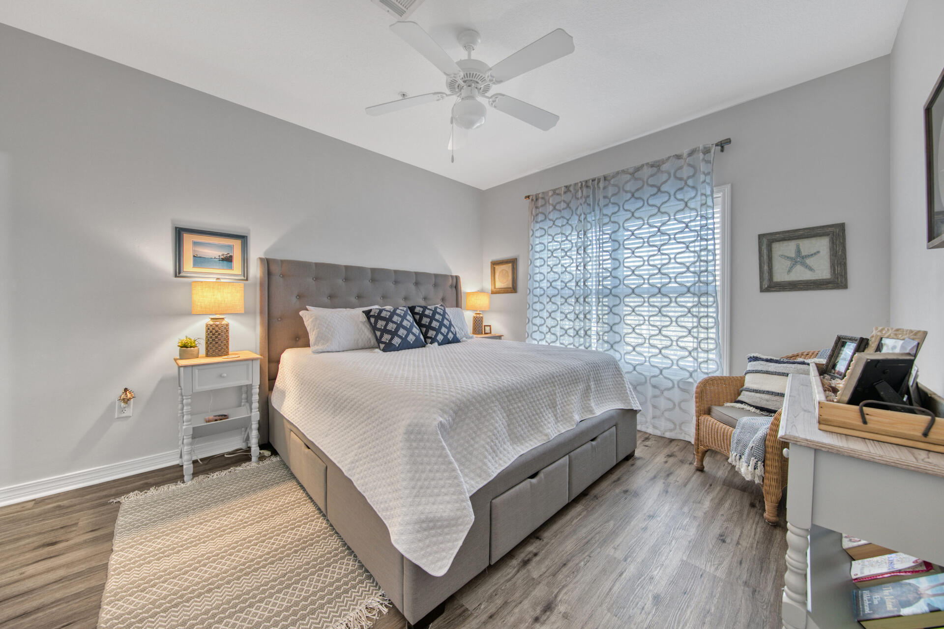 HERONS WATCH CONDO PH 4 - Residential