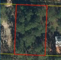 Reduced!!  Peppertree Farms - Great Proximity to Hwy 98 & the beaches of South Walton & Gulf of Mexico.  Wonderful 1/3 acre lot in prime location off 393N  in close vicinity to the Bay, the beaches of South Walton and beautiful Gulf of Mexico. The lot is at the end of Peppertree Road to the left & has beautiful pines & foliage. There is no build out fees or HOA. Seller has not added utilities to the lot but there are other homes on the same street so it should be an easy hookup/tap fees. Further north on 393 is Cessna Landing which is a great local park & boat launch on Hogtown Bayou with access to Choctawhatchee. They offer a pavilion, park, beach area, bathrooms and boat launch.