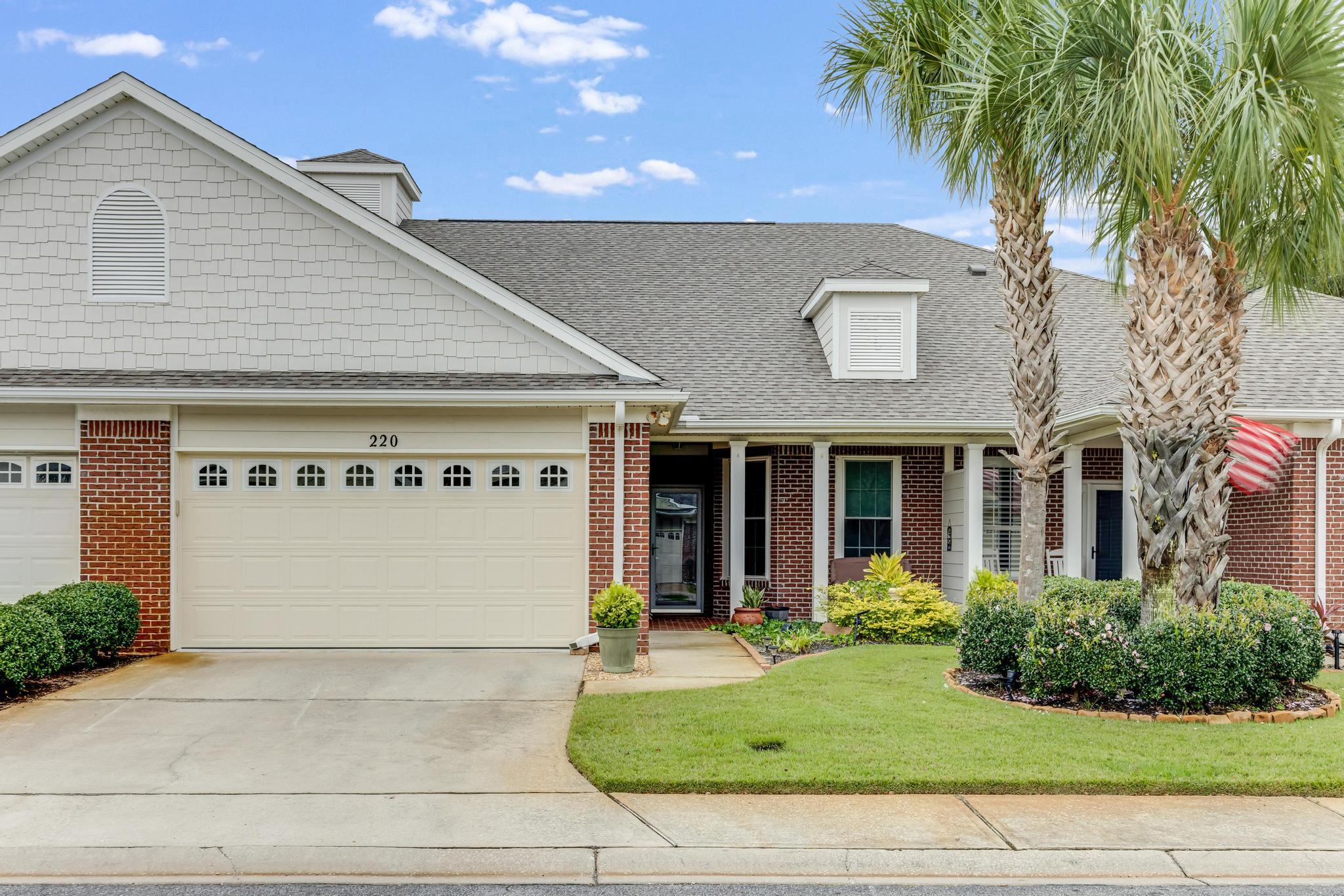DIAMOND LAKES - Residential