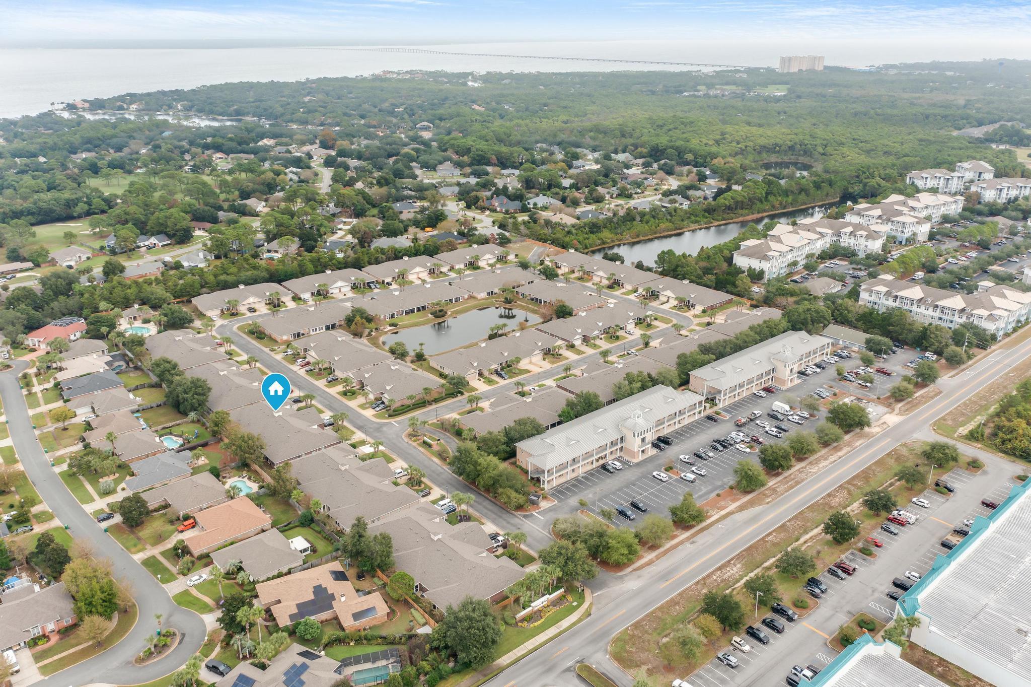 DIAMOND LAKES - Residential
