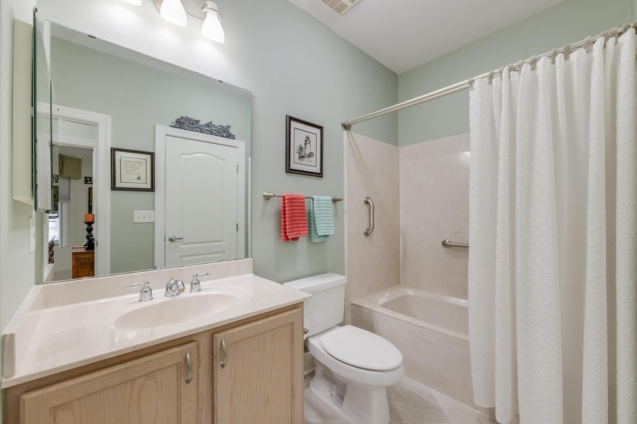 DIAMOND LAKES - Residential