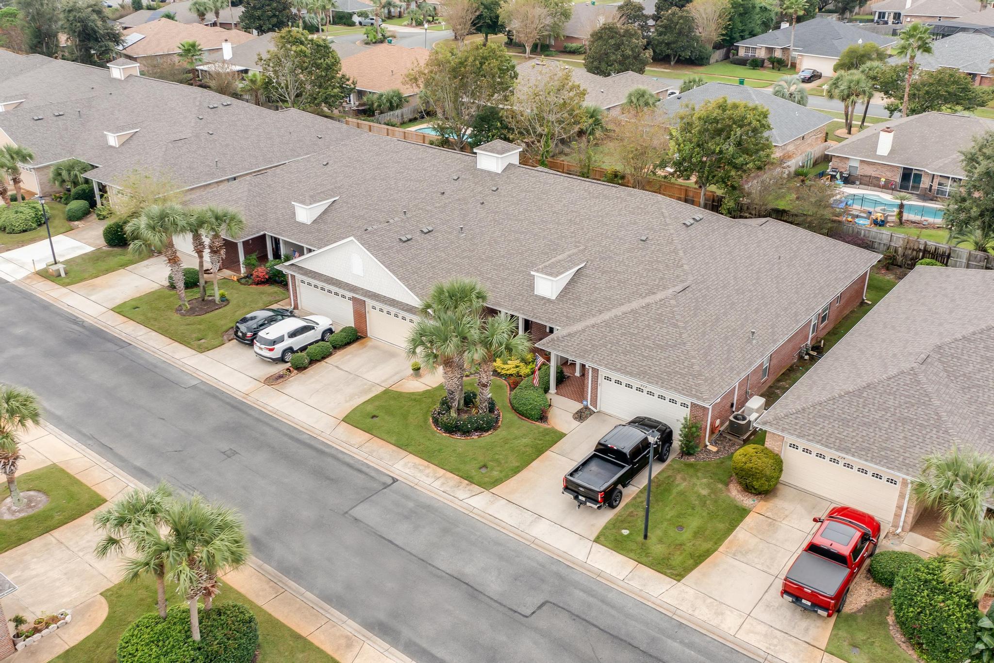 DIAMOND LAKES - Residential